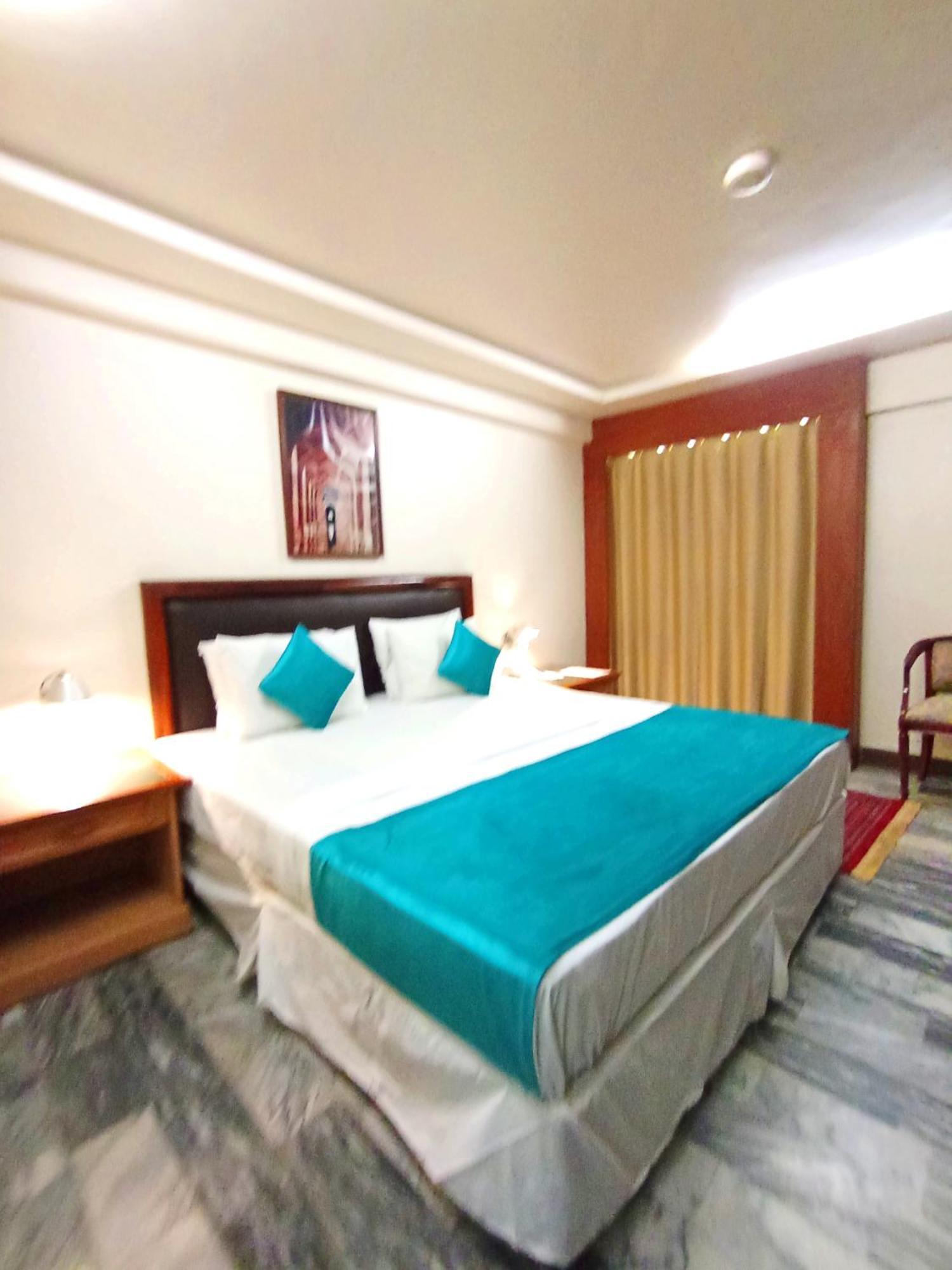 Hotel One Karachi Ngoại thất bức ảnh